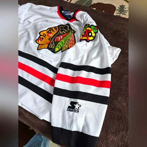 Starter Blackhawks jersey - Picture 6 of 14